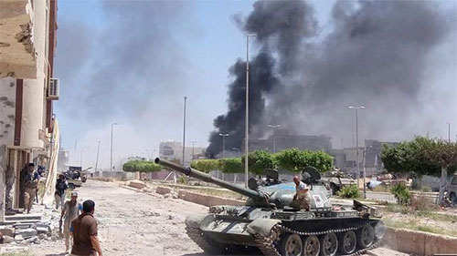 combates en la ciudad libia de Sirte Se intensifican los combates en la ciudad libia de Sirte